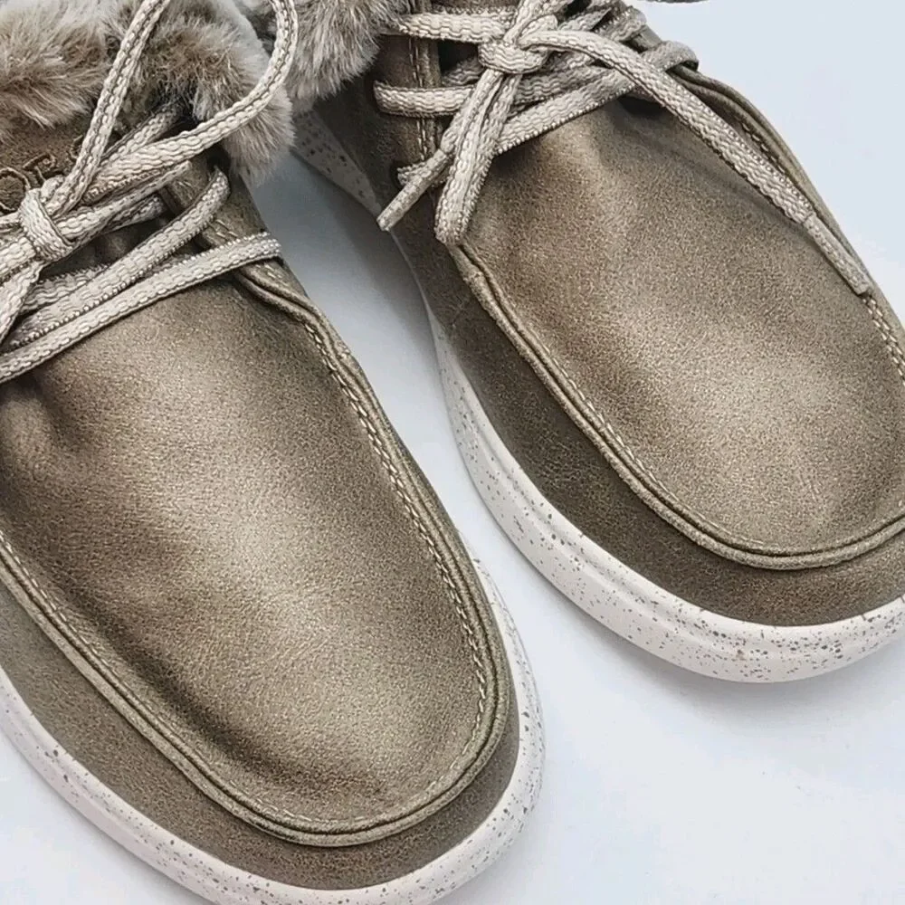 Bobs Shoe Skipper Hang Glider Boot Wide Fit Women Sz 7 Taupe Foam Fur 113443W